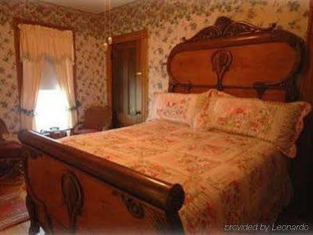 The Lion And The Rose Bed & Breakfast Whitefield Rom bilde