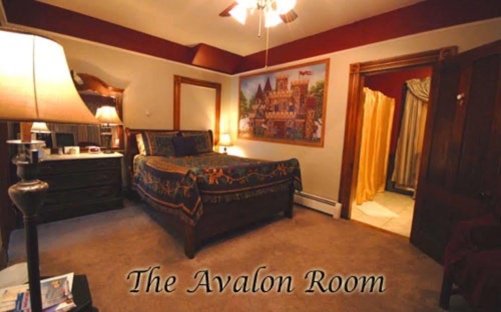 The Lion And The Rose Bed & Breakfast Whitefield Eksteriør bilde